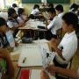 Junior high school students participate in group work. Photo by JL, (c) ASC